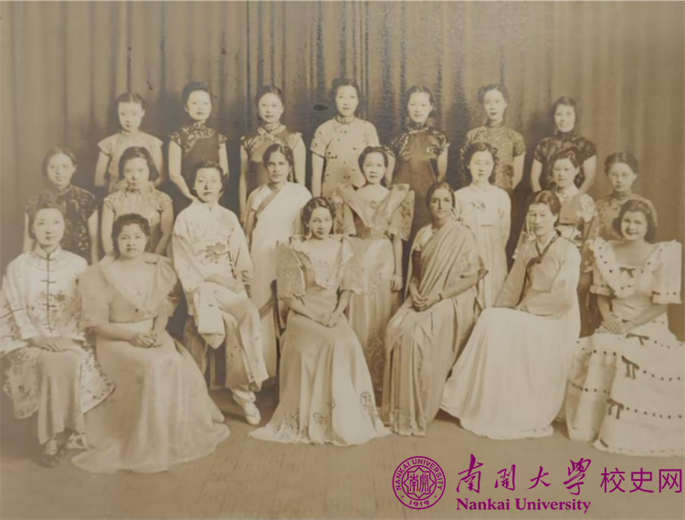 南开大学获捐朱剑寒先生珍贵档案资料